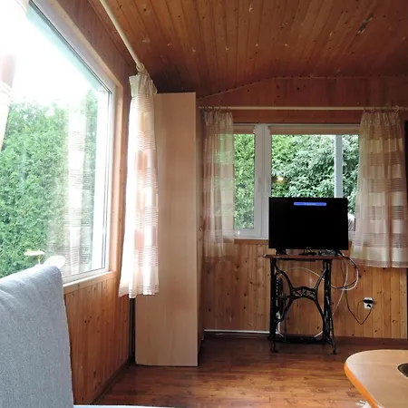 Vakantiehuis Bungalow Near Baltic Sea Beach Wrzosowo (Kamien)