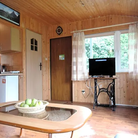 Bungalow Near Baltic Sea Beach Vakantiehuis *