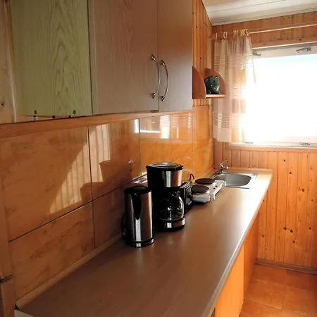 Bungalow Near Baltic Sea Beach Vakantiehuis *